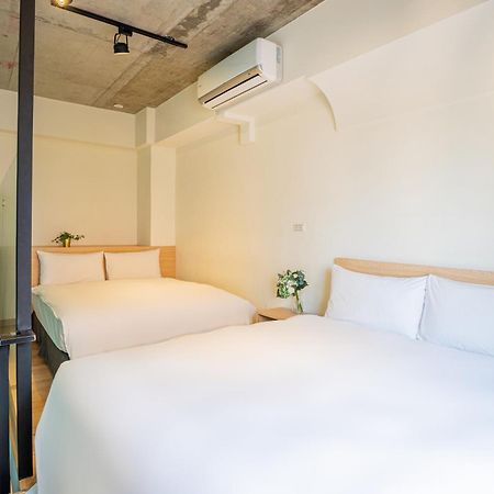 Check Inn Express Taichung Yizhong Esterno foto