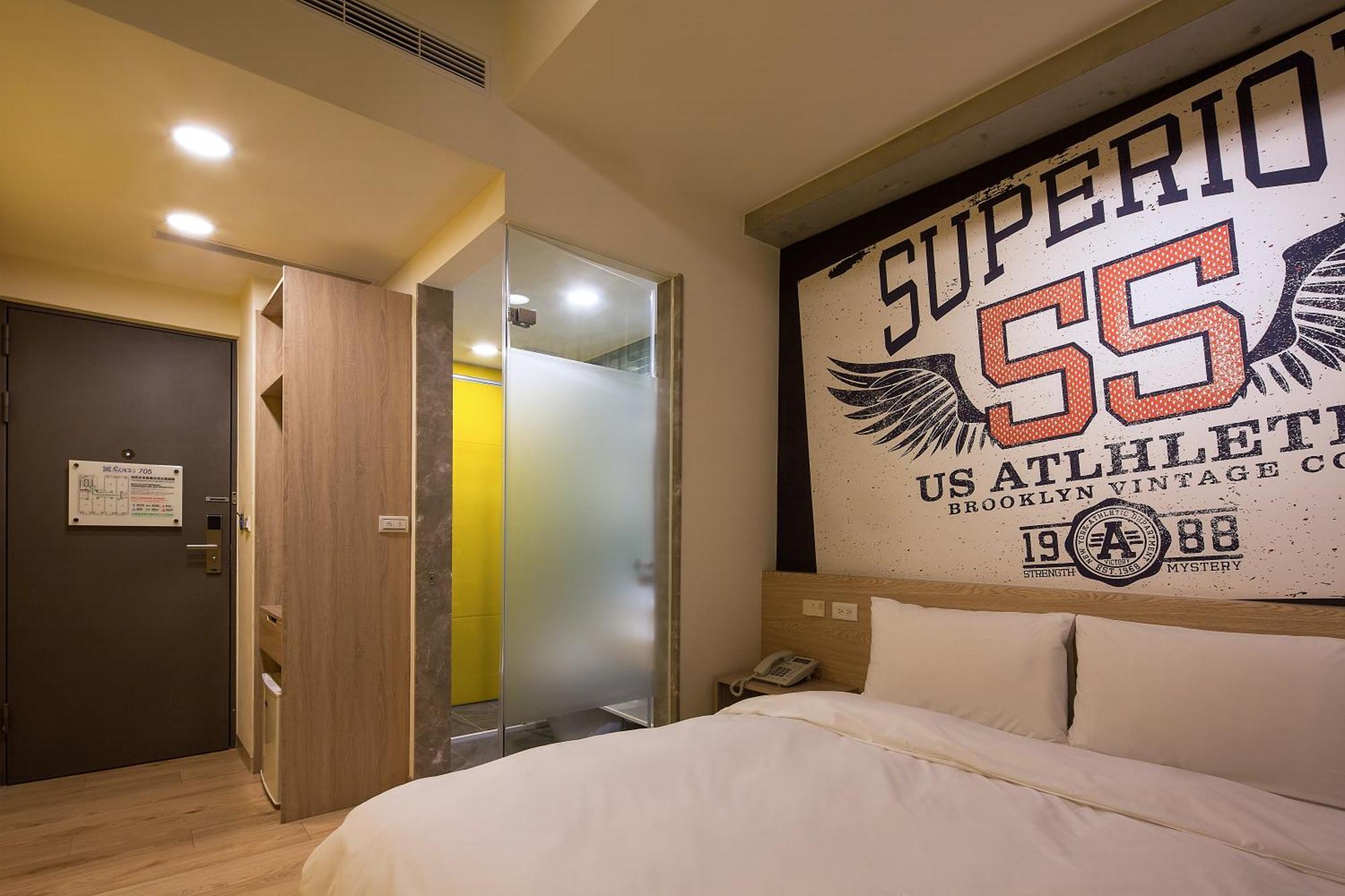 Check Inn Express Taichung Yizhong Esterno foto