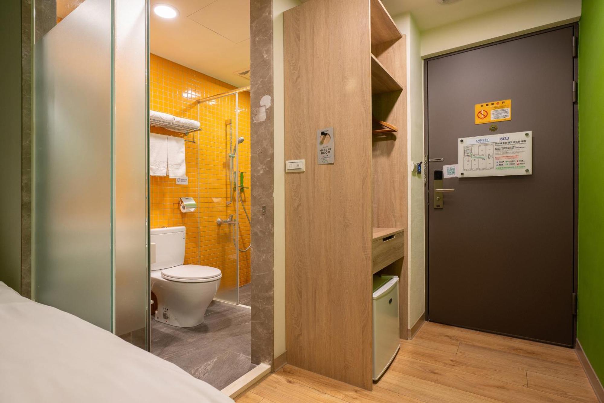 Check Inn Express Taichung Yizhong Esterno foto